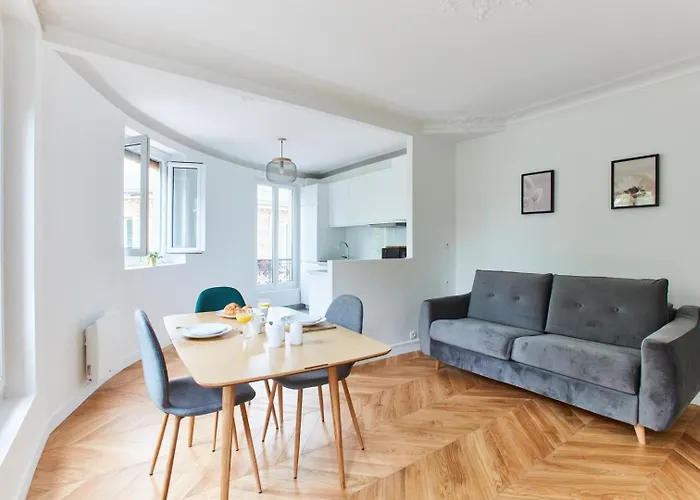 Bnbnook - Bright 1Br Near Montmartre & Sacre-Coeur