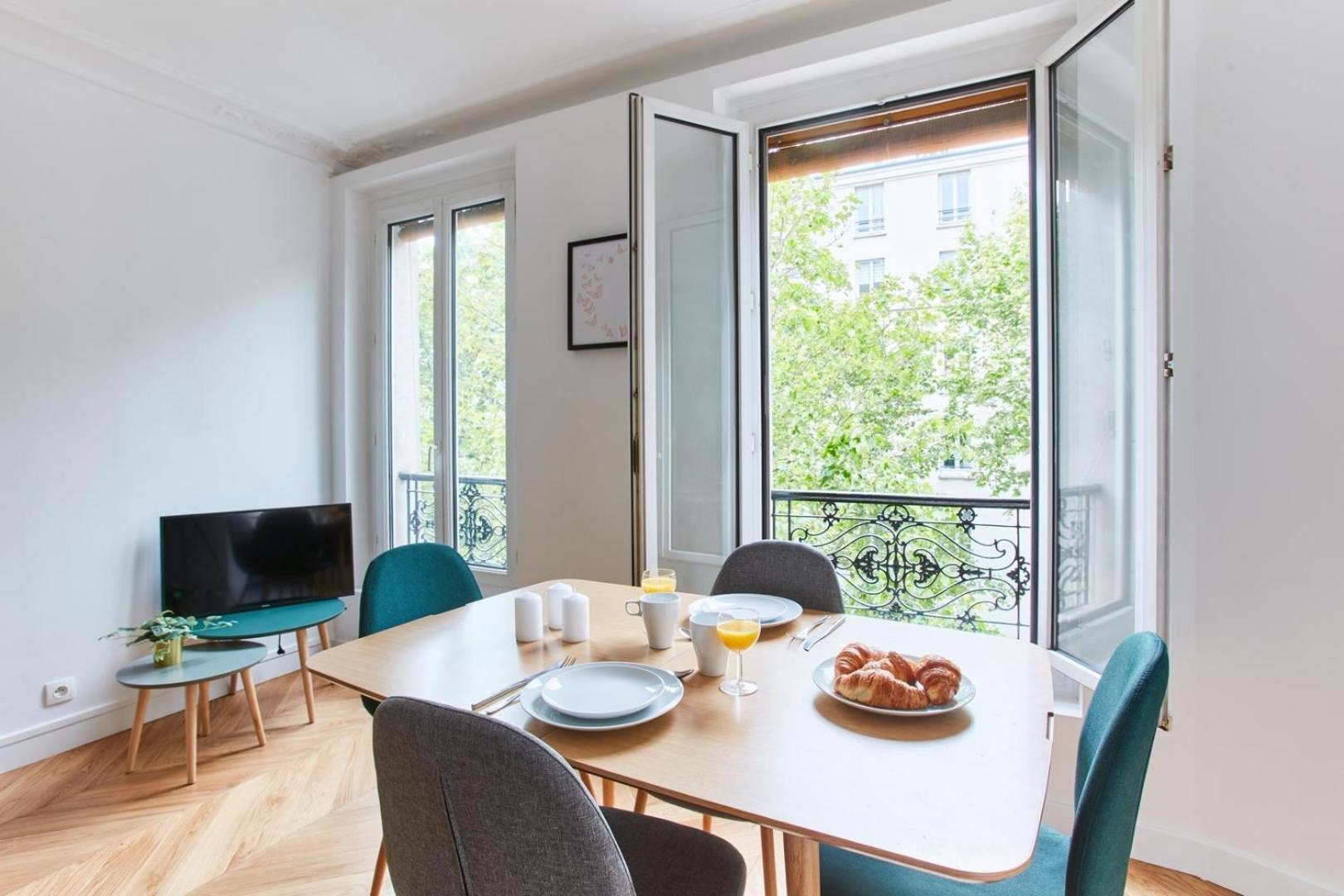 Appartement Bnbnook - Bright 1br Near Montmartre & Sacre-coeur Parijs
